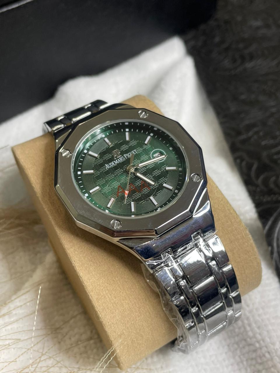 AP Silver Chain Green Dial Date-Just